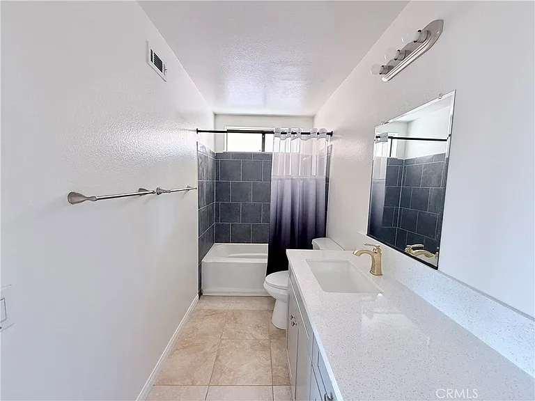 1360 N Hacienda Dr — Photo 13