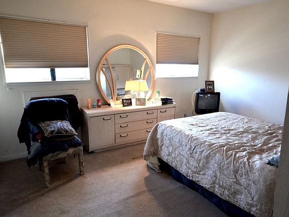 2nd image of 1029 Vincent Ave