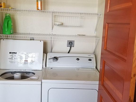 5th image of 421 Waverly Blvd APT 4