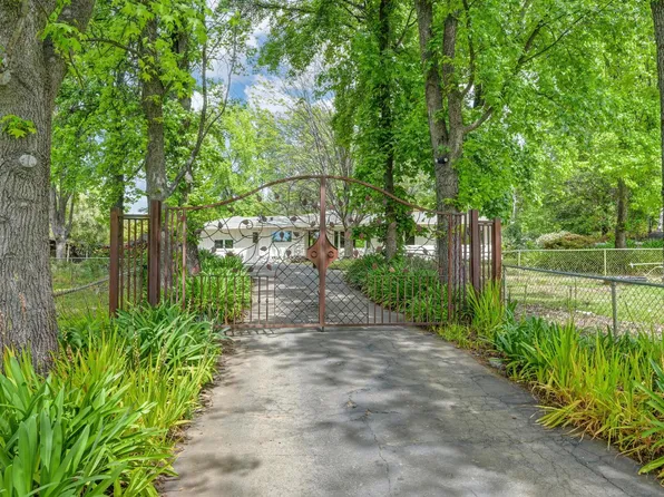 8495 Chili Hill Rd, Newcastle, CA 95658