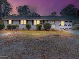 128 Cole Dr, Jacksonville, NC 28540