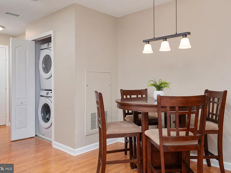 8961 Town Center Cir #1-310 — Photo 7