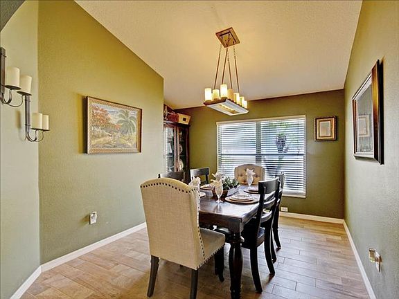 5th image of 11016 Lakeside Vista Dr