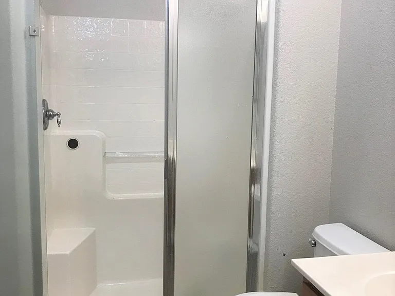 Secondary Master Bed Bath