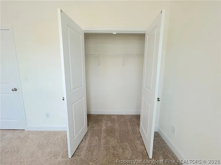 282 Creekhaven Dr — Photo 4