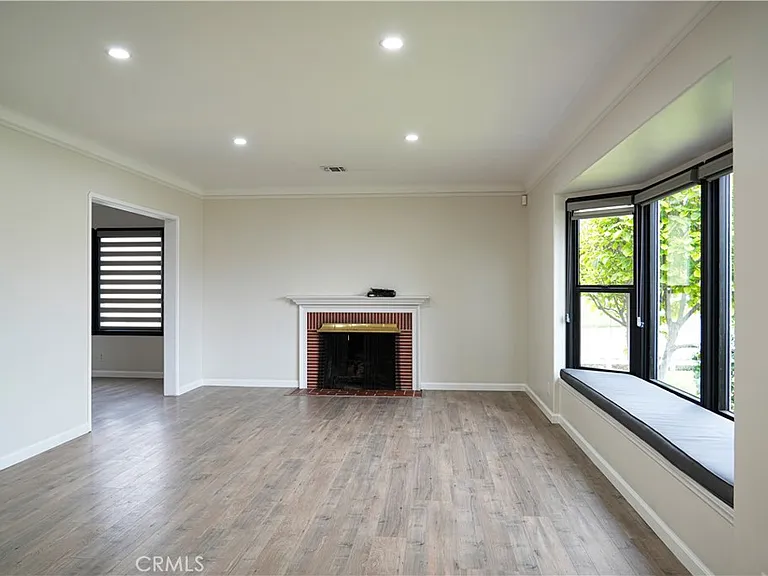 6343 Livia Ave — Photo 7