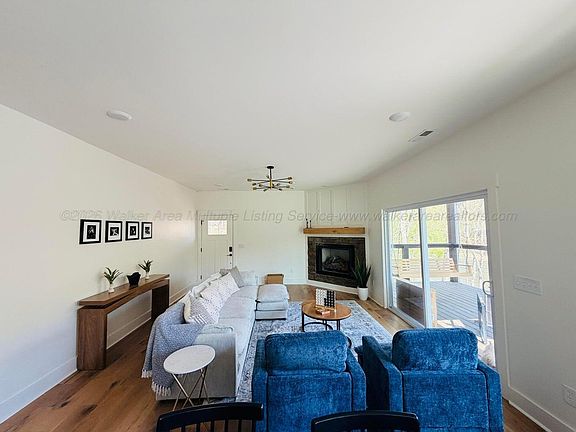 3rd image of 1151 Shoreside Dr