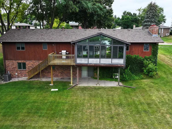 608 Summit St, Norfolk, NE 68701