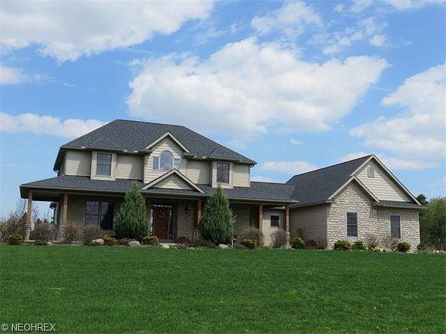 1st image of 4105 Meadowway Dr