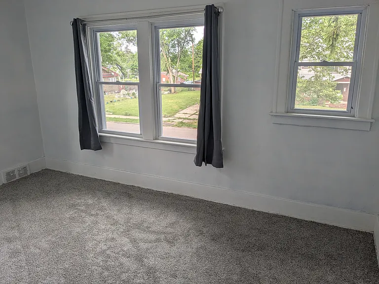 12788 Strathmoor St — Photo 3