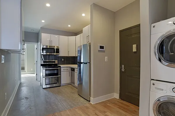 Rented by Corcoran | media 25