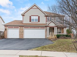 1691 Montclair Dr, Elgin, IL 60123