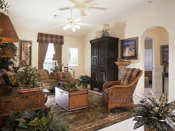 open kitchen, breakfast and family room