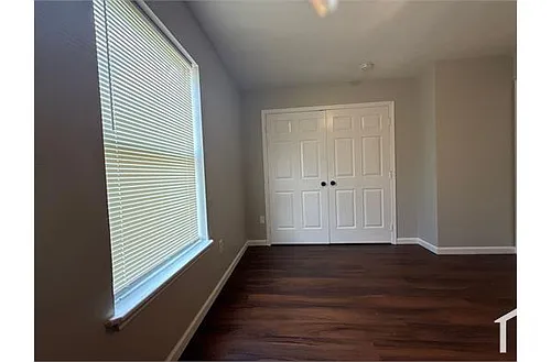 2702 Greenwood Ave #4 Photo 1 2702 Greenwood Ave #4 Photo 1