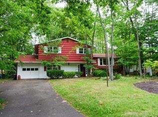 918 Forest Rd, Endwell, NY 13760