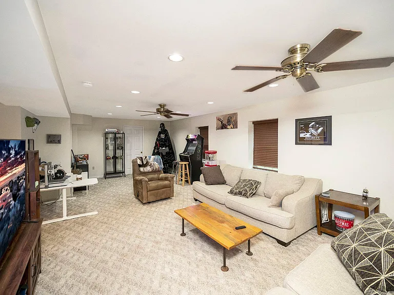 58 Baldwin Dr — Photo 28