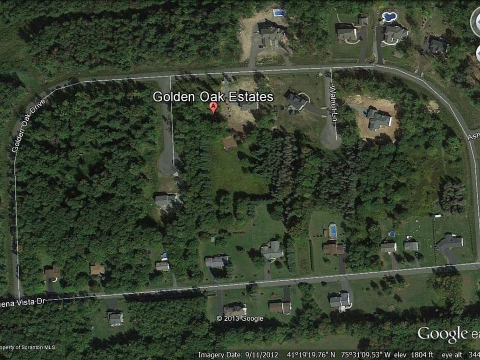 1st image of 11 Golden Oak Dr