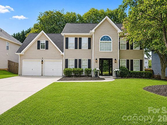 2nd image of 108 Madelia Pl