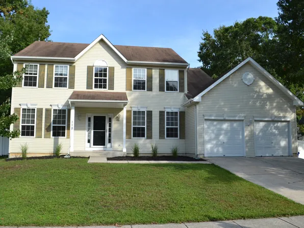 118 Woodberry Dr, Egg Harbor Township, NJ 08234