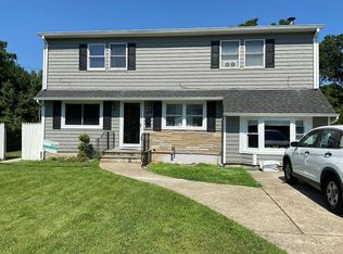 1132 Brookdale Ave, Bay Shore, NY 11706