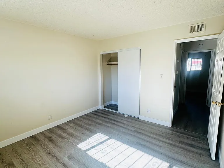 1 La Pera Ct — Photo 6
