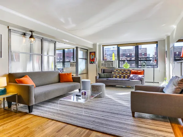 220 Manhattan Avenue 4U image 1 of 9