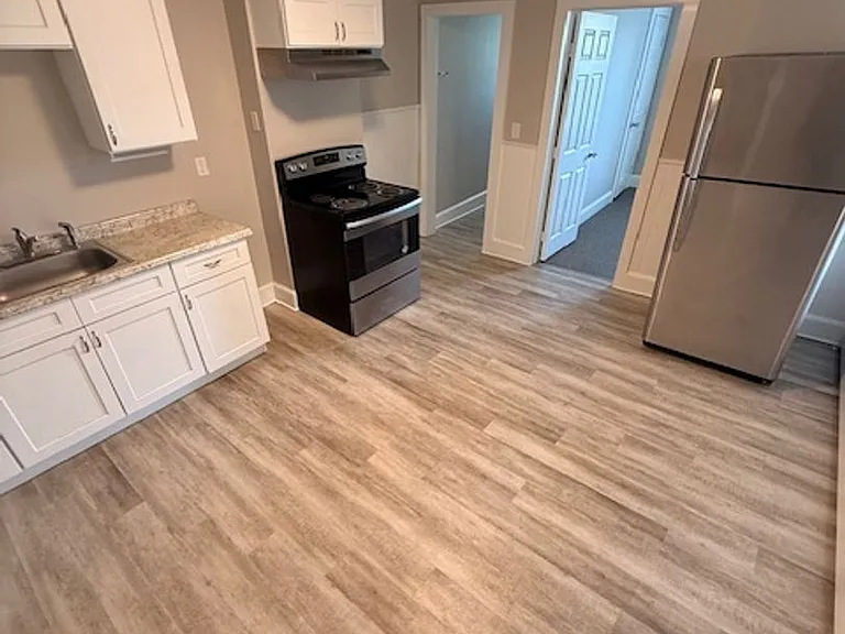 1370 Worcester St — Photo 13