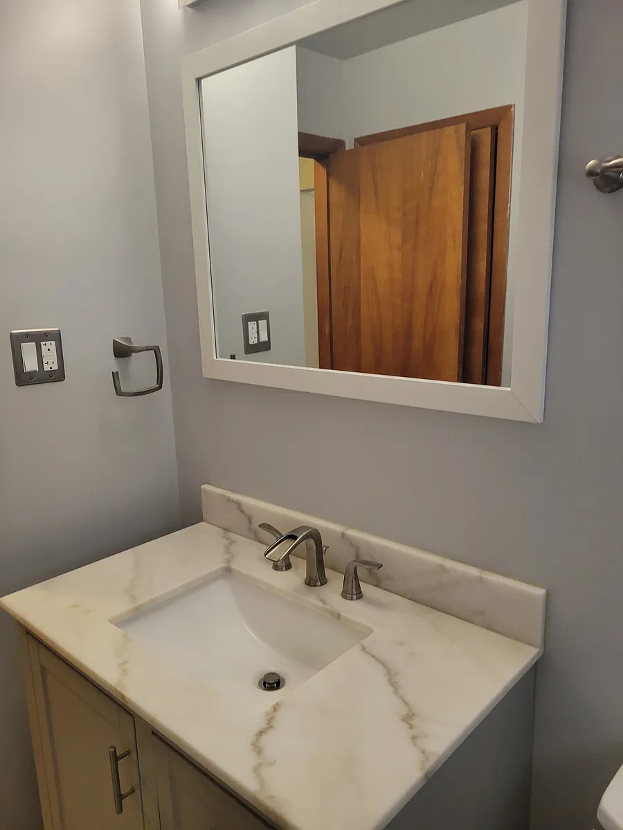 Building Photo - 16443 Halsted St #1B