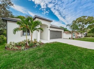 1110 E Boyer St, Tarpon Springs, FL 34689