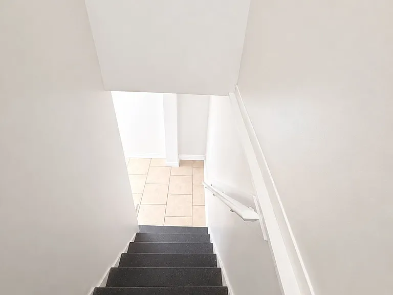 67 Brentwood Dr #LOWER — Photo 6