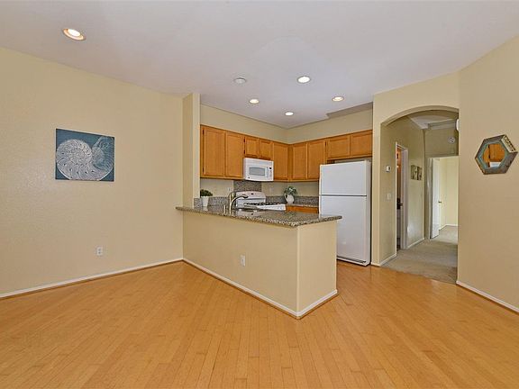 4th image of 10992 Ivy Hill Dr Unit 1