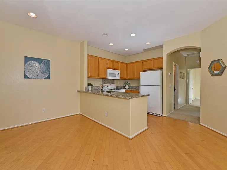 10992 Ivy Hill Dr #1 — Photo 4