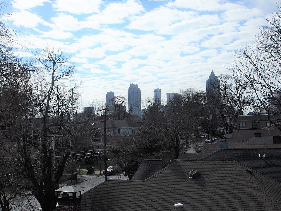 2nd image of 528-A Angier Ave NE