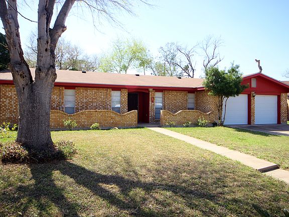 2nd image of 501 W Gardenia Ave