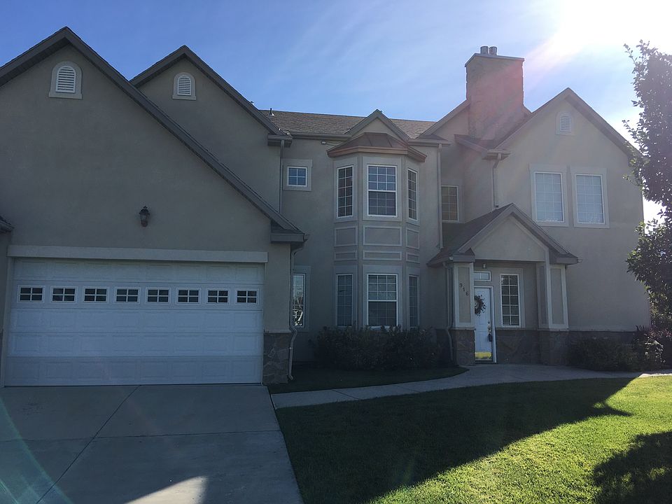 Condo for Rent with garage picture