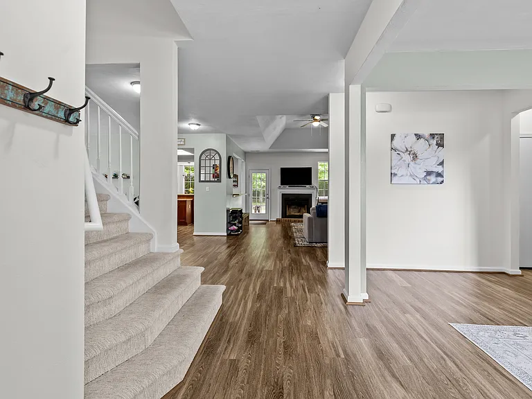 522 Pecan Ct — Photo 2