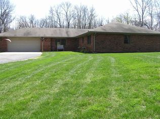 806 E Ginghamsburg Rd, Tipp City, OH 45371