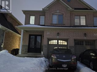 3 Almond St, Brampton, ON L6P 3W2
