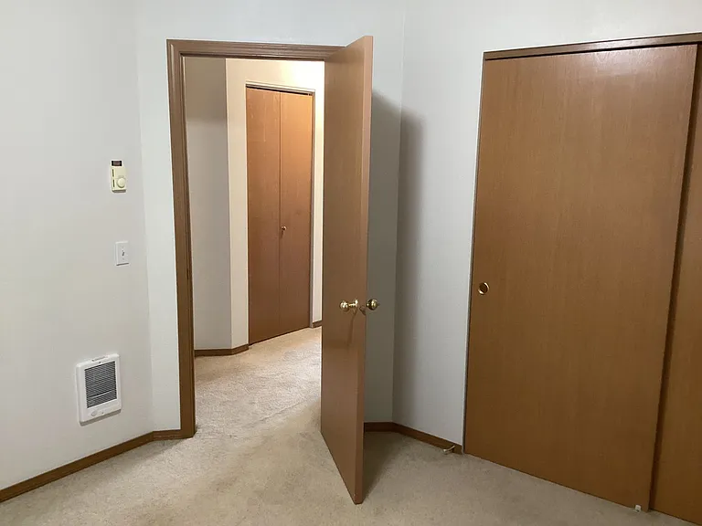 307A & 307 N Hallett St #B — Photo 6