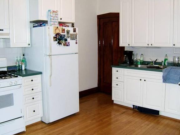 2nd image of 2146 W Cortez St APT 3