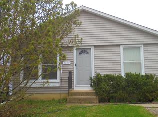 1324 Kenmore Ave, Round Lake Beach, IL