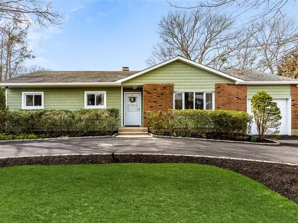21 Northfield Drive, Lake Ronkonkoma, NY 11779