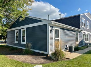 308 Somerset Ln, Vernon Hills, IL