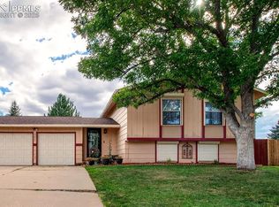 7425 Grand Valley Dr, Colorado Springs, CO 80911