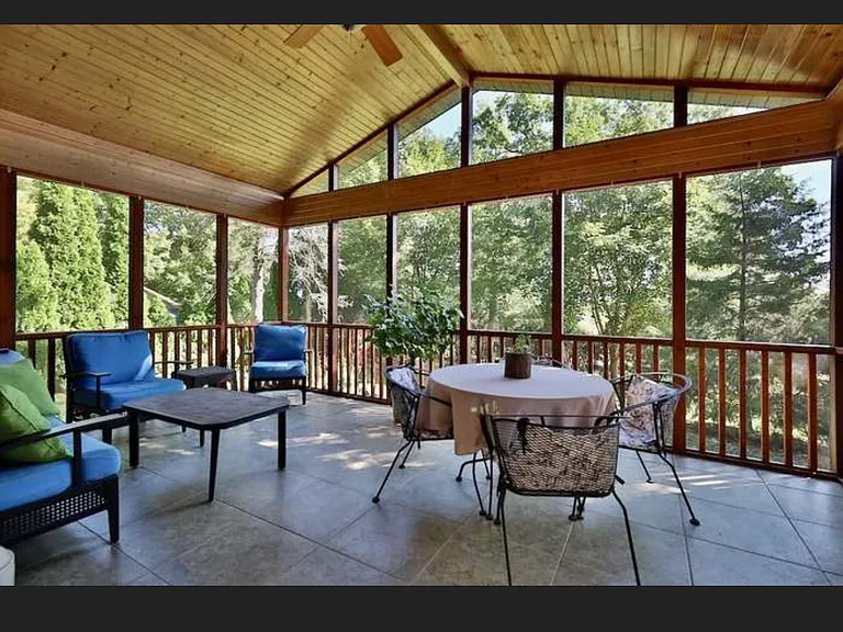 6097 Hellenbrand Rd — Photo 7