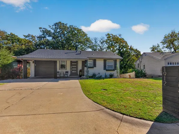 1912 Crestview Dr, Bartlesville, OK 74003