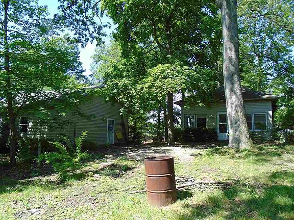 2nd image of 2699 E Beech Ave