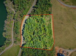 11 Cowan Town Rd, Butler, TN 37640