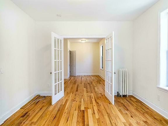 4th image of 470 W 165th St APT 33
