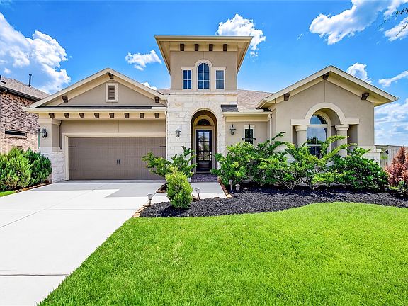 2nd image of 19843 View Park Ln